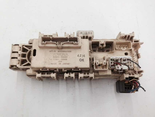 Caixa De Fusível Toyota Corolla 82641-12022 7381-8086
