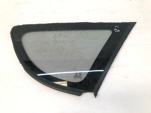 Vidro Vigia Fixo Traseiro Direito Jac J6 2012 Detalhe