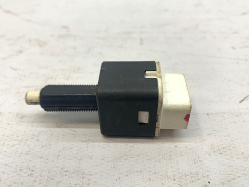 Interruptor Pedal Freio Suzuki Jimny 1.3 2012 2021
