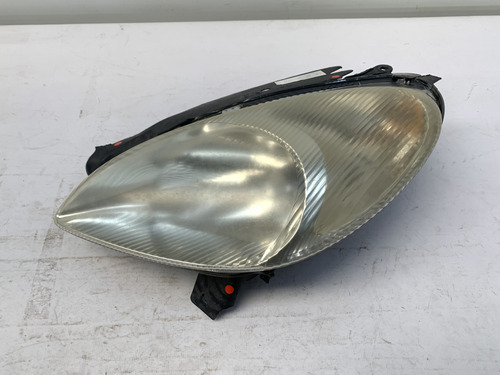 Farol Esquerdo Xsara Picasso 2001 2006 Detalhe