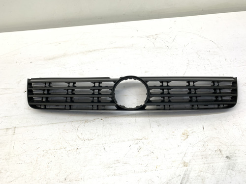 Grade Dianteira Para Choque Vw Passat 1997 2000 Detalhe