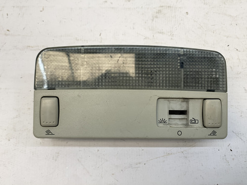 Luz Teto Cortesia Vw Passat 1997 2000 Detalhe