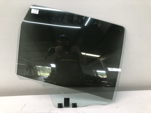 Vidro porta Traseiro Direito Renault Duster 2011 2014