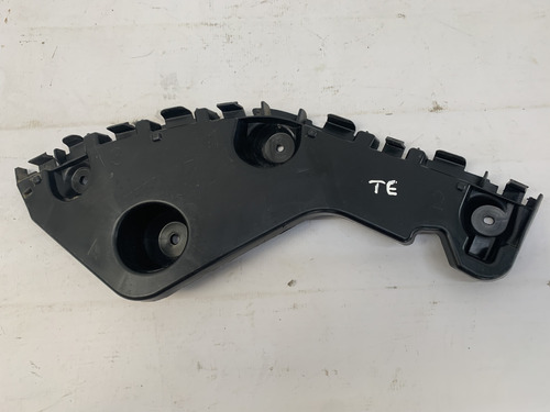 Guia Para choque Traseiro Esquerdo Renault Duster 2011 2014