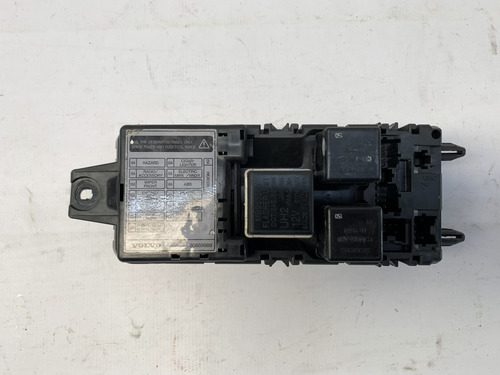 Caixa Fusivel Interna Volvo V40 T4 2.0 Aut 2000 2004