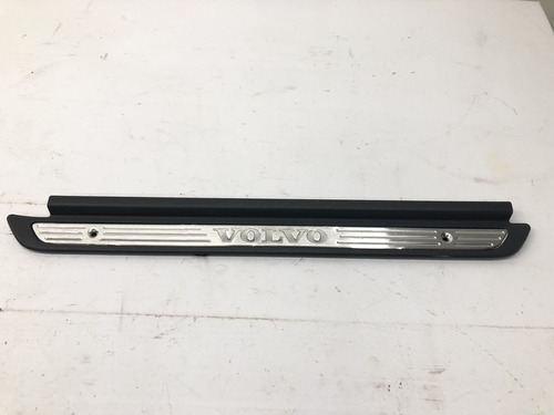 Soleira Porta Dianteira Direita Volvo V40 T4 Sw 2000 2004