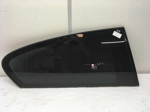 Vidro Fixo Traseiro Direito - Bmw 120i 2 Portas 2008