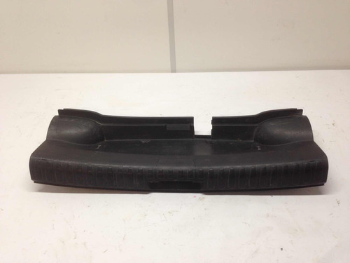 Acabamento Soleira Porta Malas Bmw 120i 2008