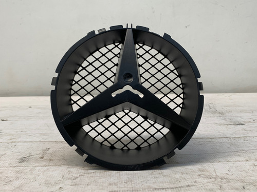 Emblema Grade Frontal Mercedes C180 2011 2012 Detalhe