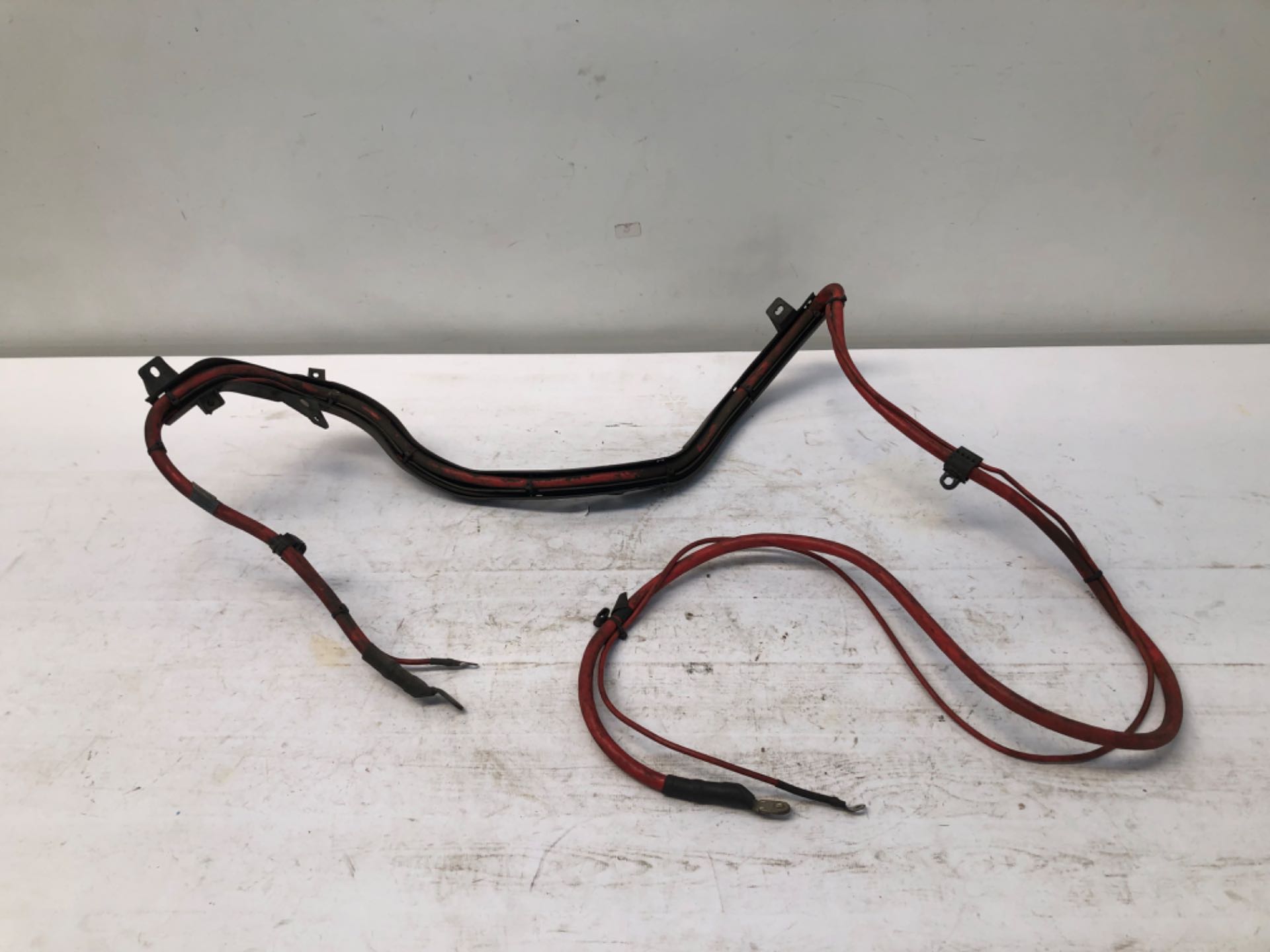 Cabo Positivo Assoalho Bateria Bmw 120i 2P 2.0 2008 2010