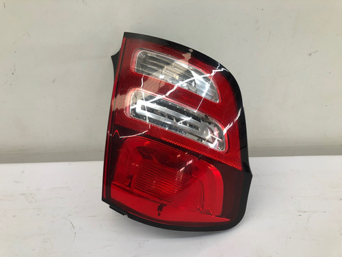 Lanterna Esquerda Citroen C3 2013 2020 Detalhe