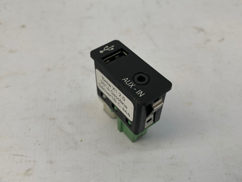Tomada Usb Auxiliar Bmw X1 2010 2015