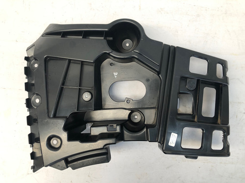 Guia Esquerdo Para Choque Traseiro BMW X1 E84 2010 2015