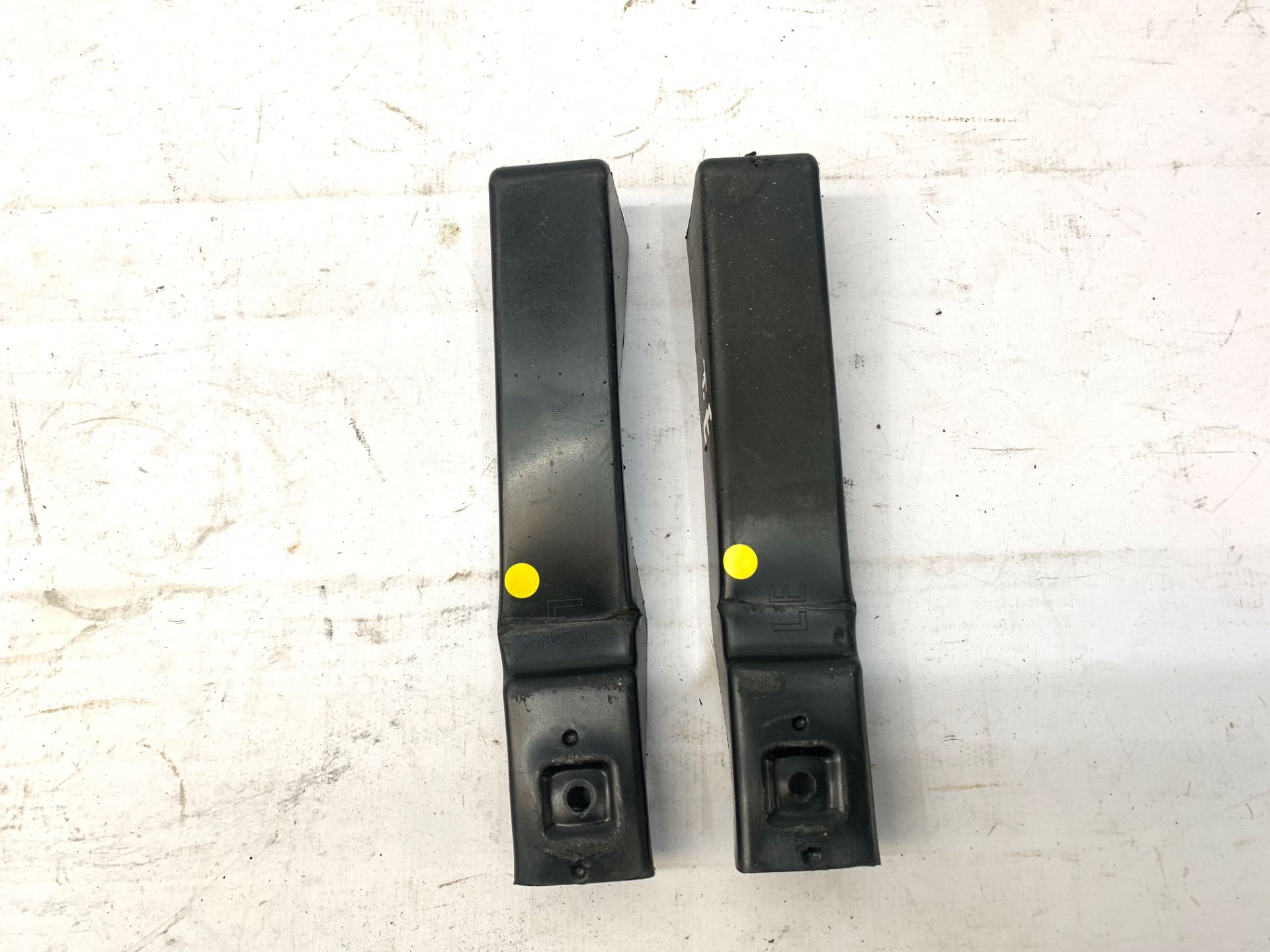 Par Suporte Para Choque Traseiro Corsa 2003 2012 Hatch Detal