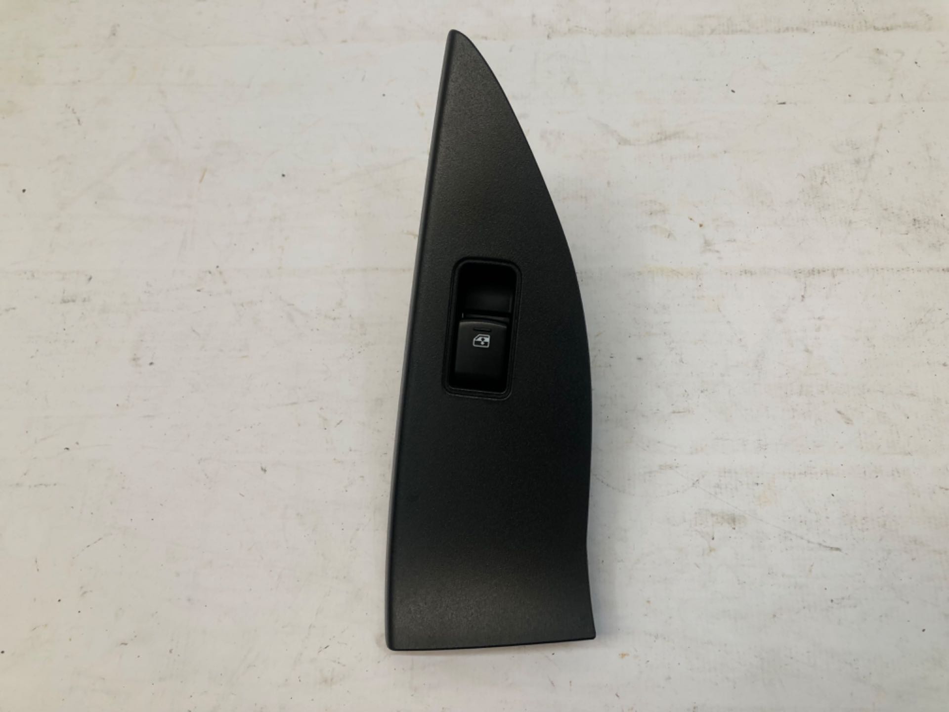Botao Vidro Traseiro Direito Subaru Forester 2013 2018