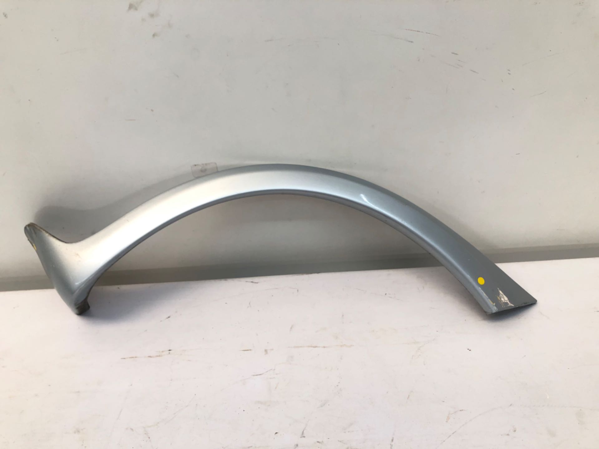 Moldura Caixa Roda Traseira Esquerda Corsa 2002 2012 Hatch