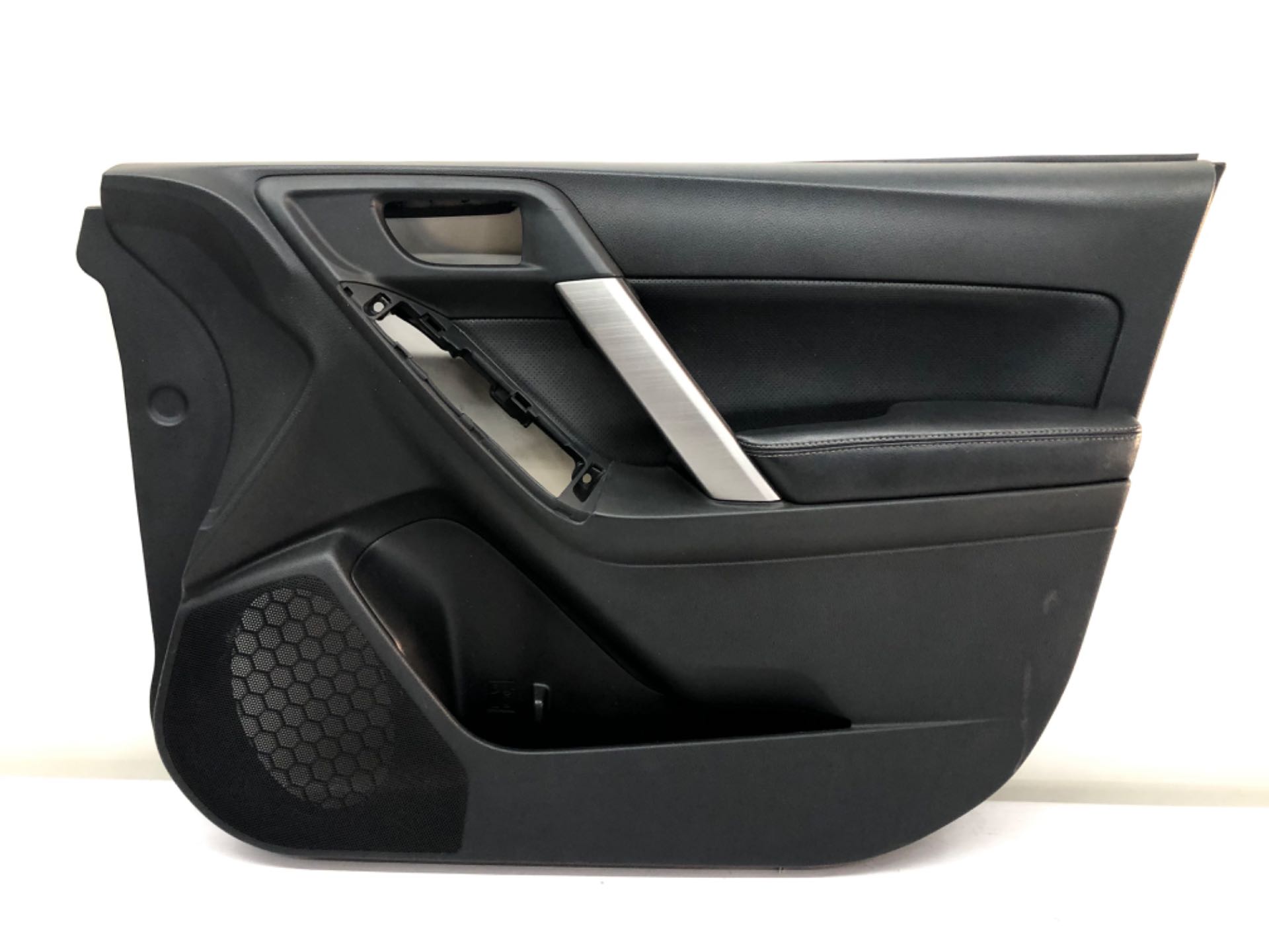 Forro Porta Dianteiro Direito Subaru Forester 2013 2018