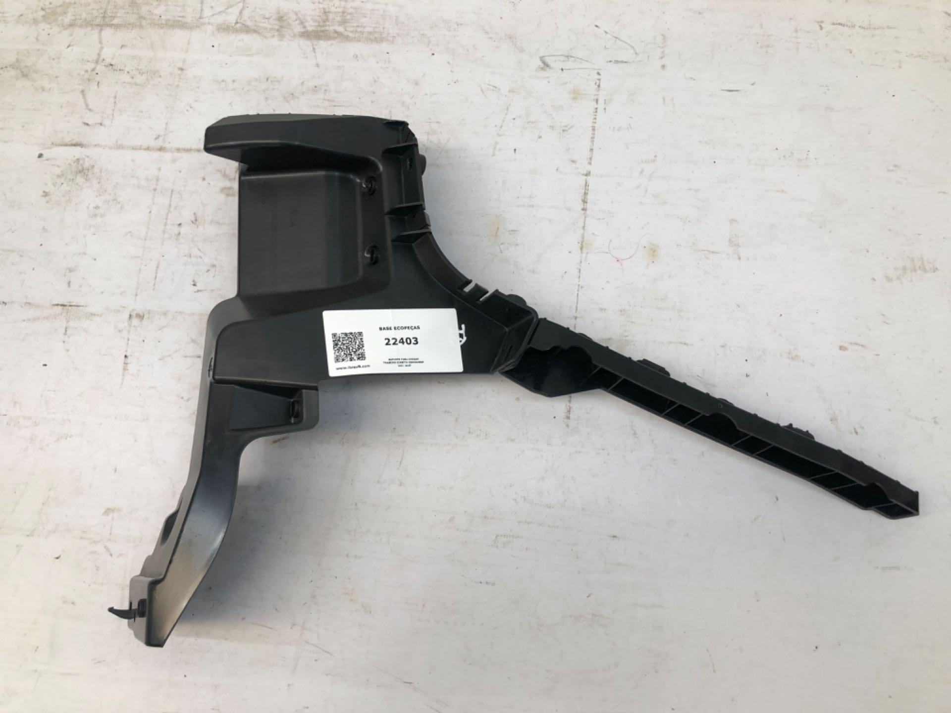 Suporte Para Choque Traseiro Direito Commander 2021 2025