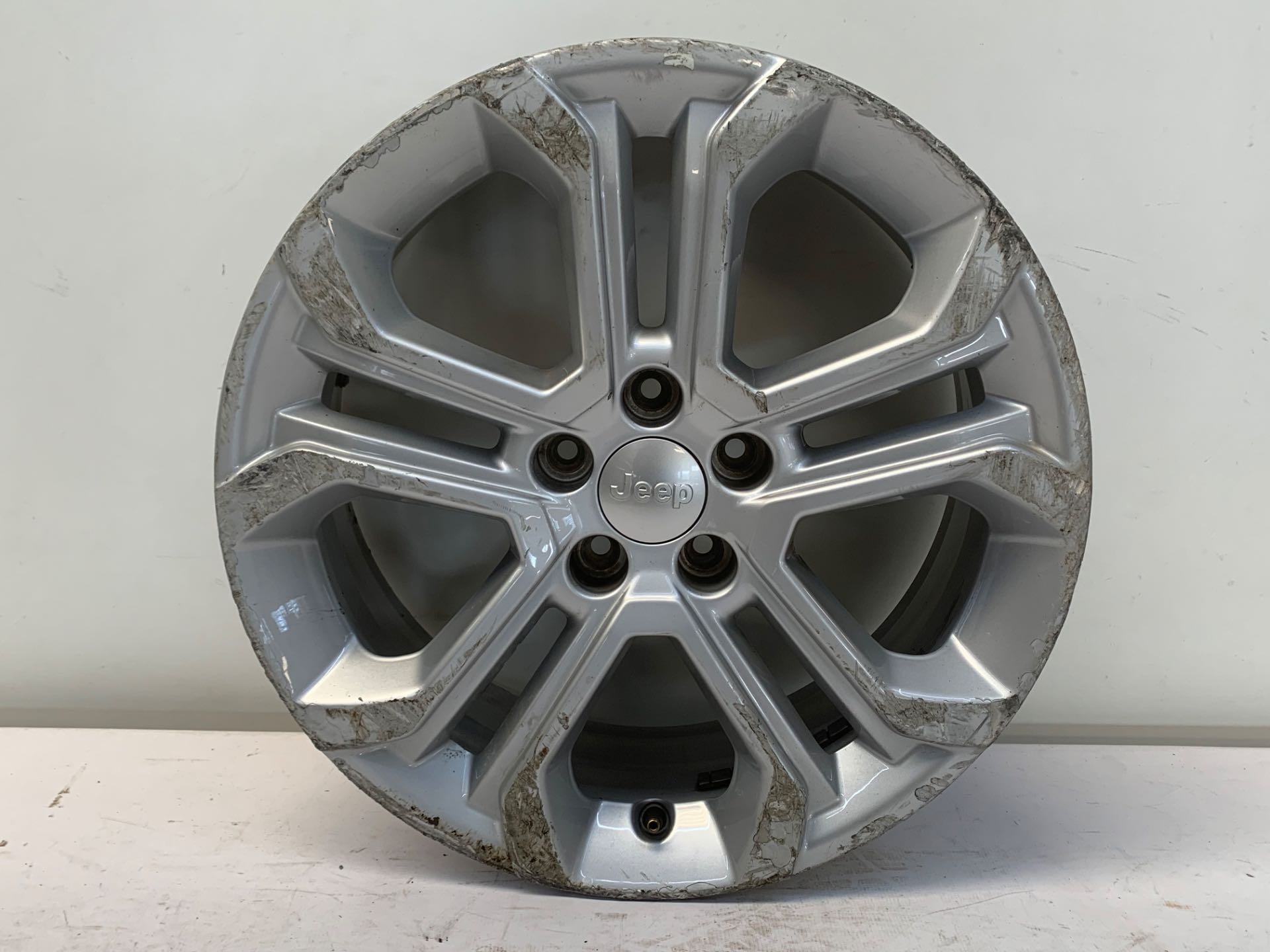 Roda Liga Aro 18 5x110 Jeep Commander Detalhe