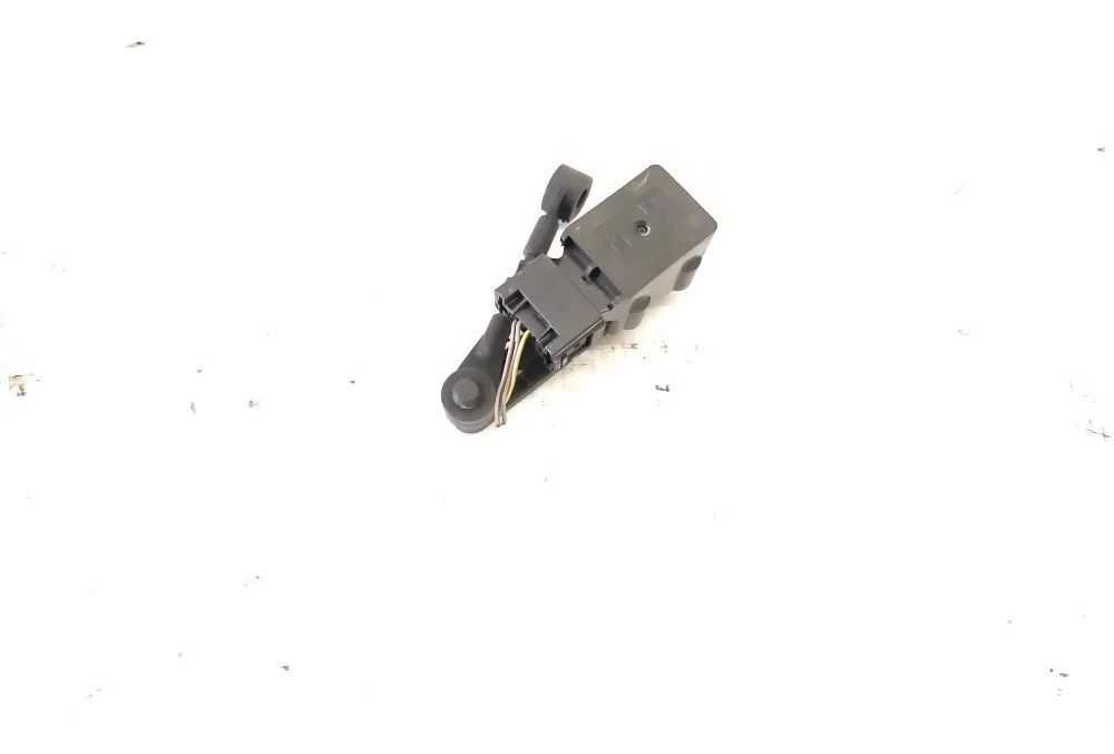 Sensor Suspensão Dianteiro Direito Discovery 3 2.7 2008