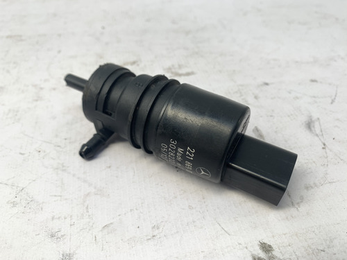 Bomba Esguicho Limpador Para Brisa C180 C200 2218690121