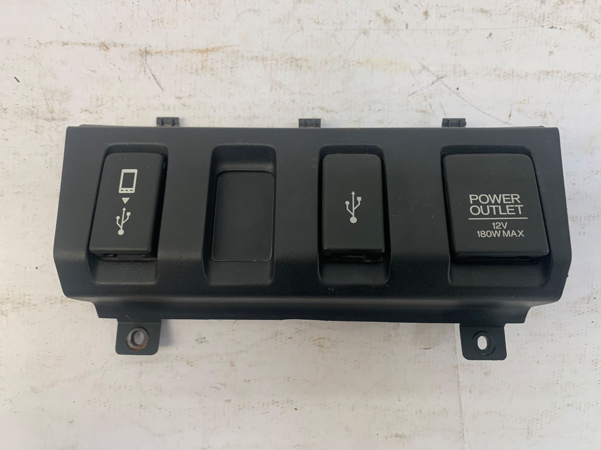Moldura Tomanda Entrada Auxiliar Usb Hrv 83412t7tm310m1