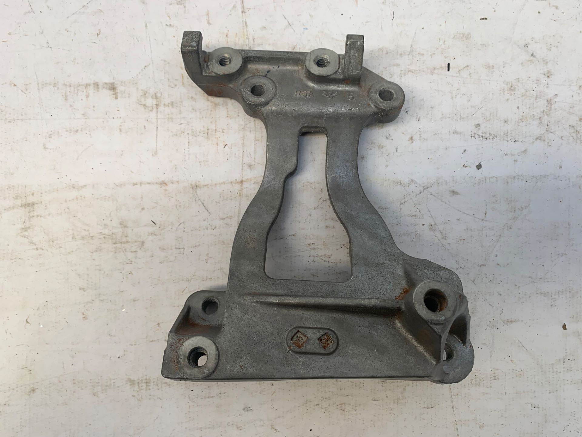 Suporte Compressor Honda Hrv 1.8 16v 2015 2021