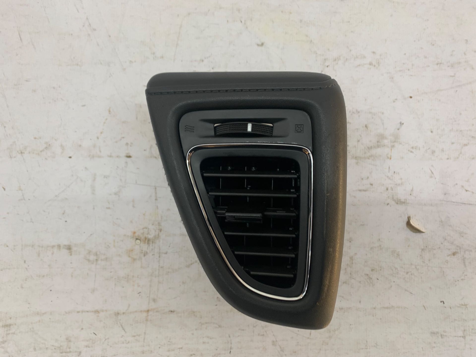 Difusor Saida Ar Esquerdo Honda HRV 2018 2021