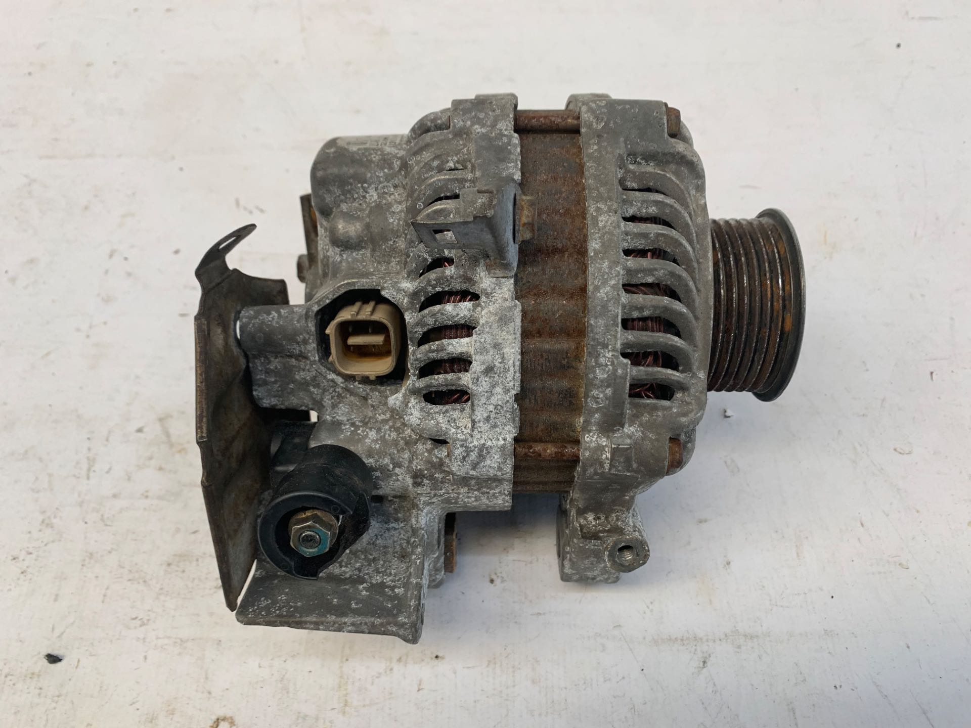 Alternador Honda New Civic 1.8 Lxs At G8 2007 2011 Detalhe