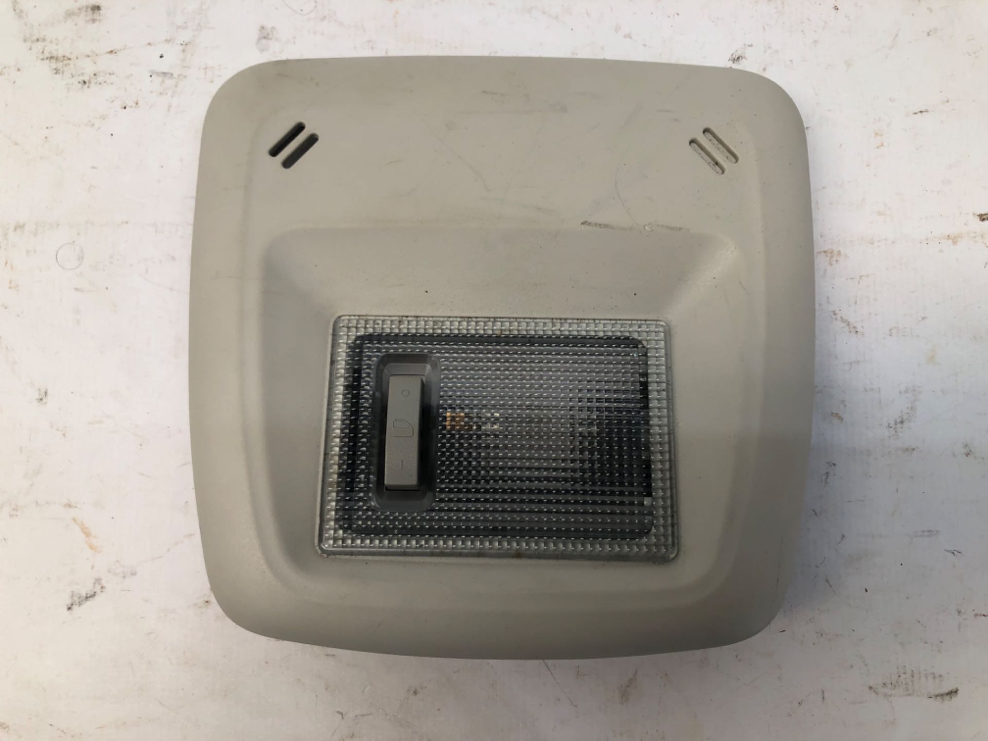 Luz Teto Cortesia Chevrolet Onix 2012 2019