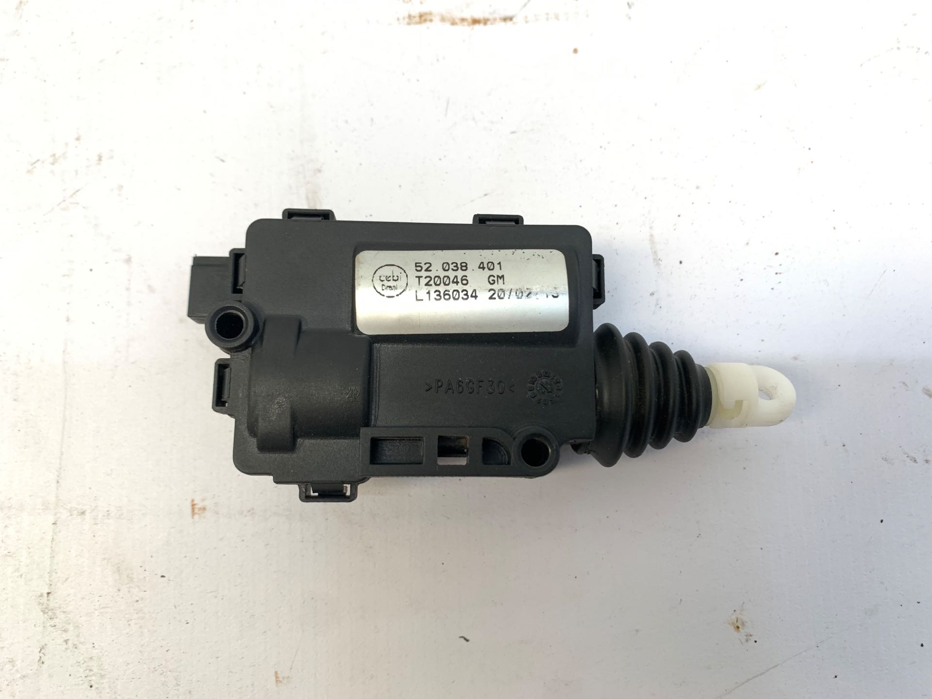 Atuador Fechadura Tampa Traseira Gm Onix 2012 2019