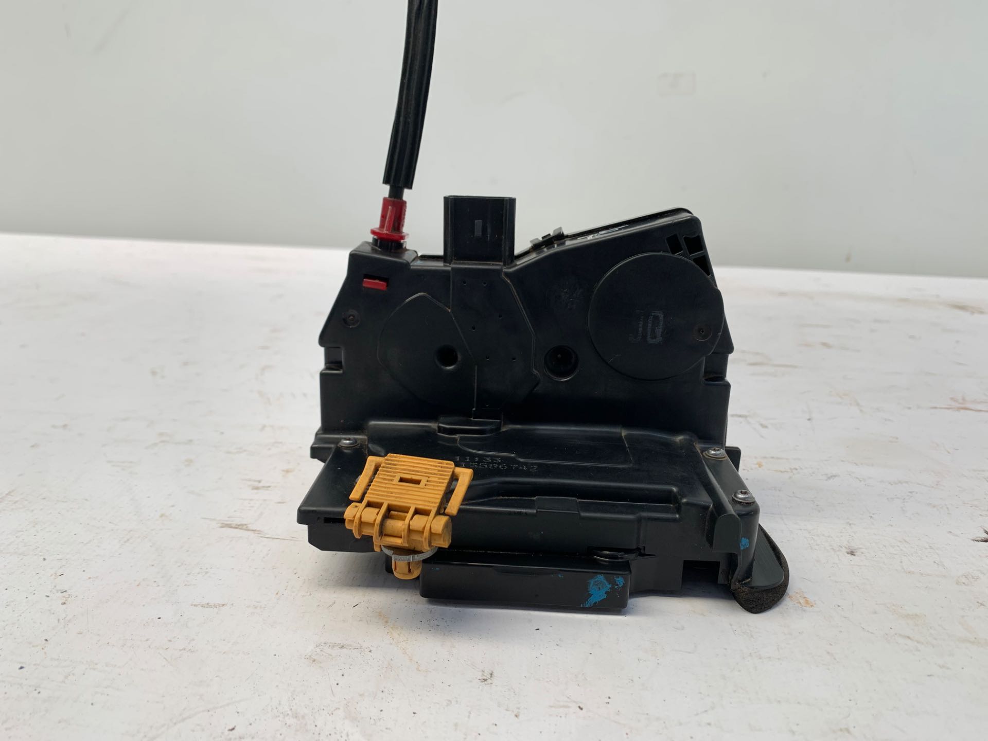 Fechadura Porta Traseira Esquerda Gm Onix 2012 2019