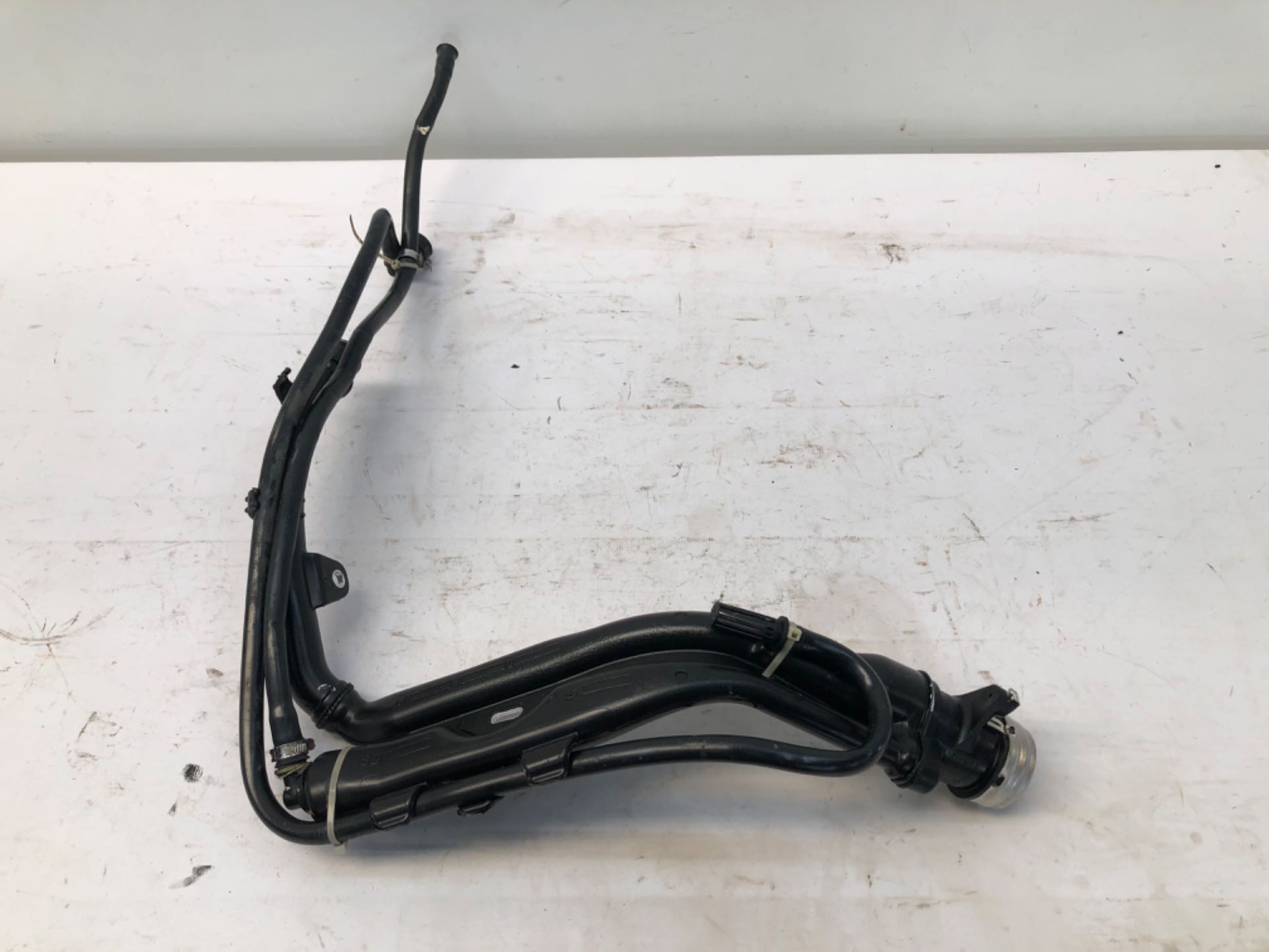 Gargalo Tanque Combustivel Gm Onix 2012 2019 94749715