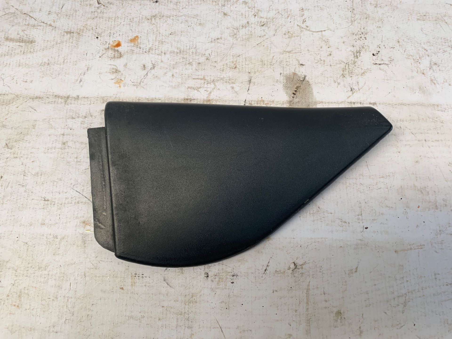 Moldura Interna Porta Traseira Direita Ford Escort 1997 2003