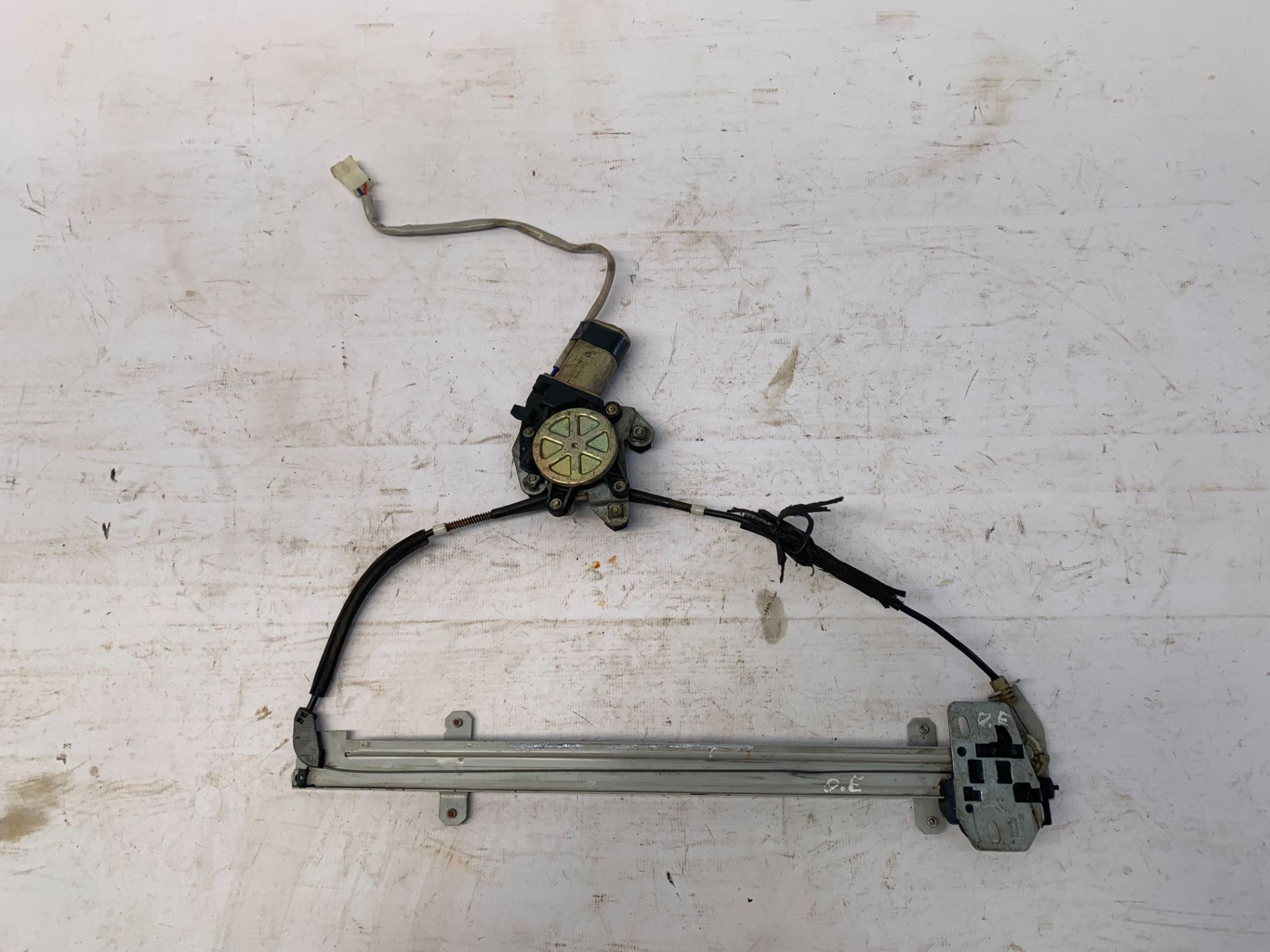 Máquina Vidro Dianteira Esquerda Ford Escort 1997 2003