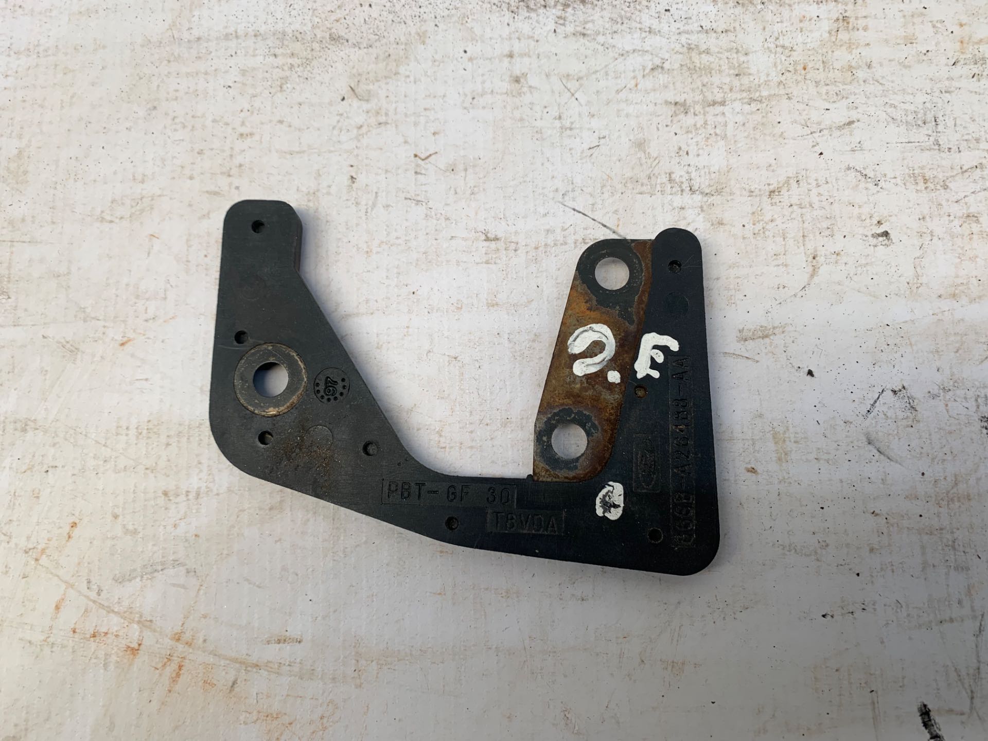 Espaçador Porta Dianteira Esquerda Ford Escort 1997 2003