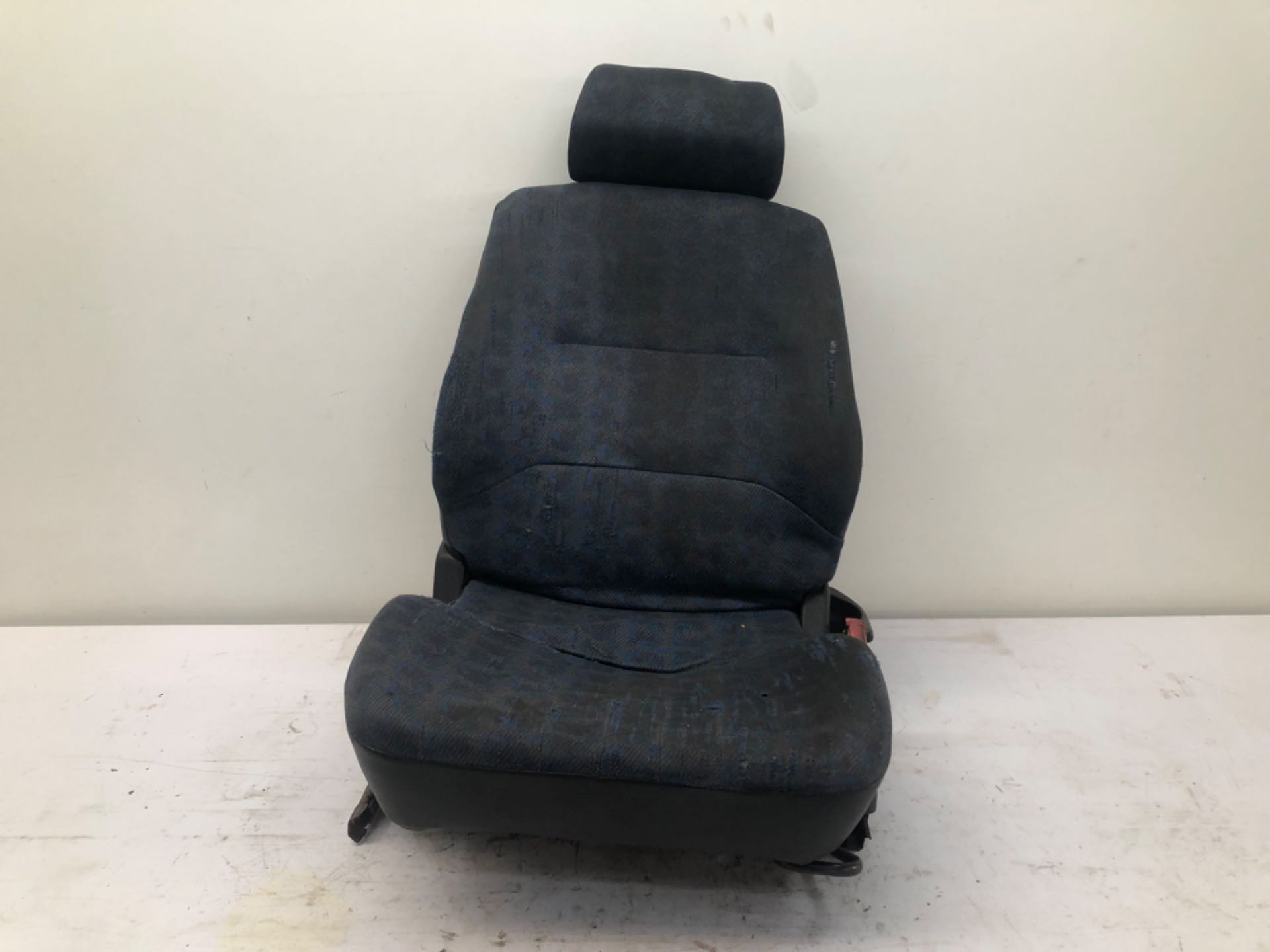 Banco Dianteiro Direito Peugeot 106 2 Portas 1994 1996 Det