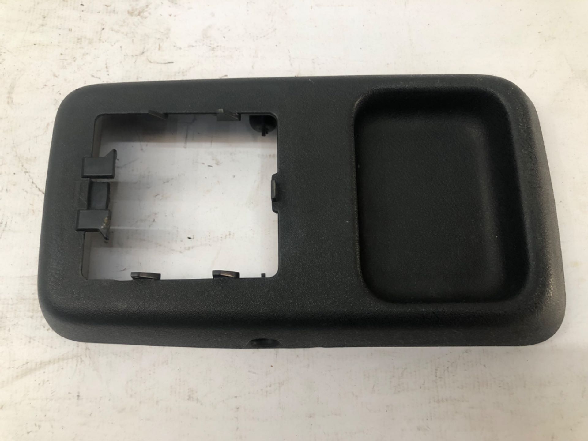 Moldura Trambulador Console Central Peugeot 106 1994 1996