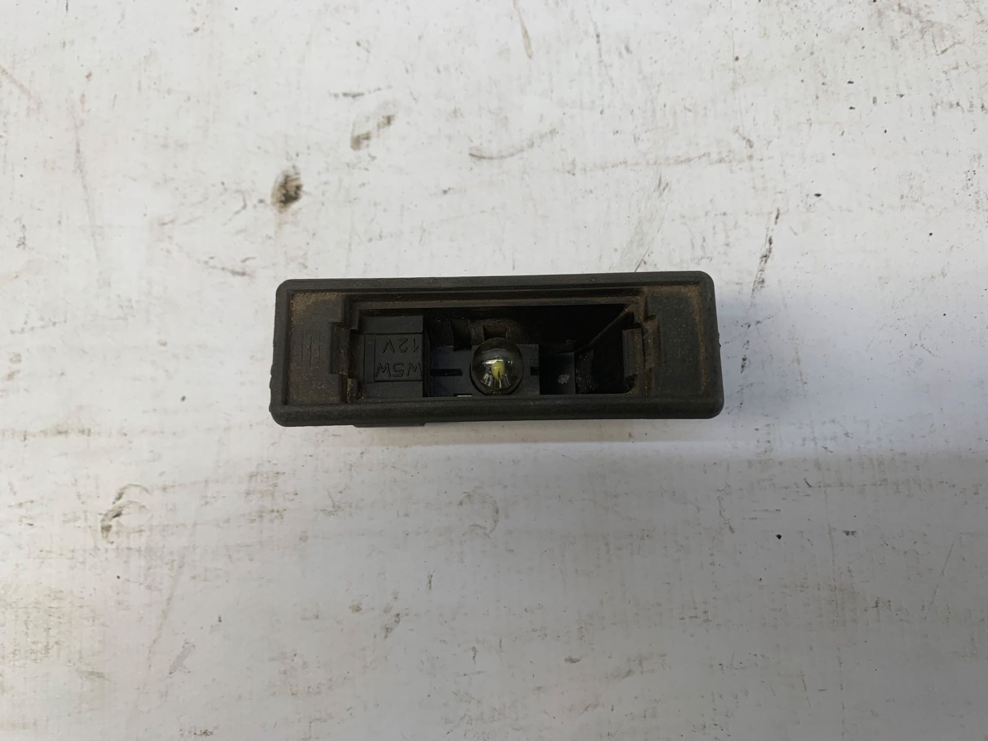 Luz Placa Peugeot 106 1994 1997 Detalhe