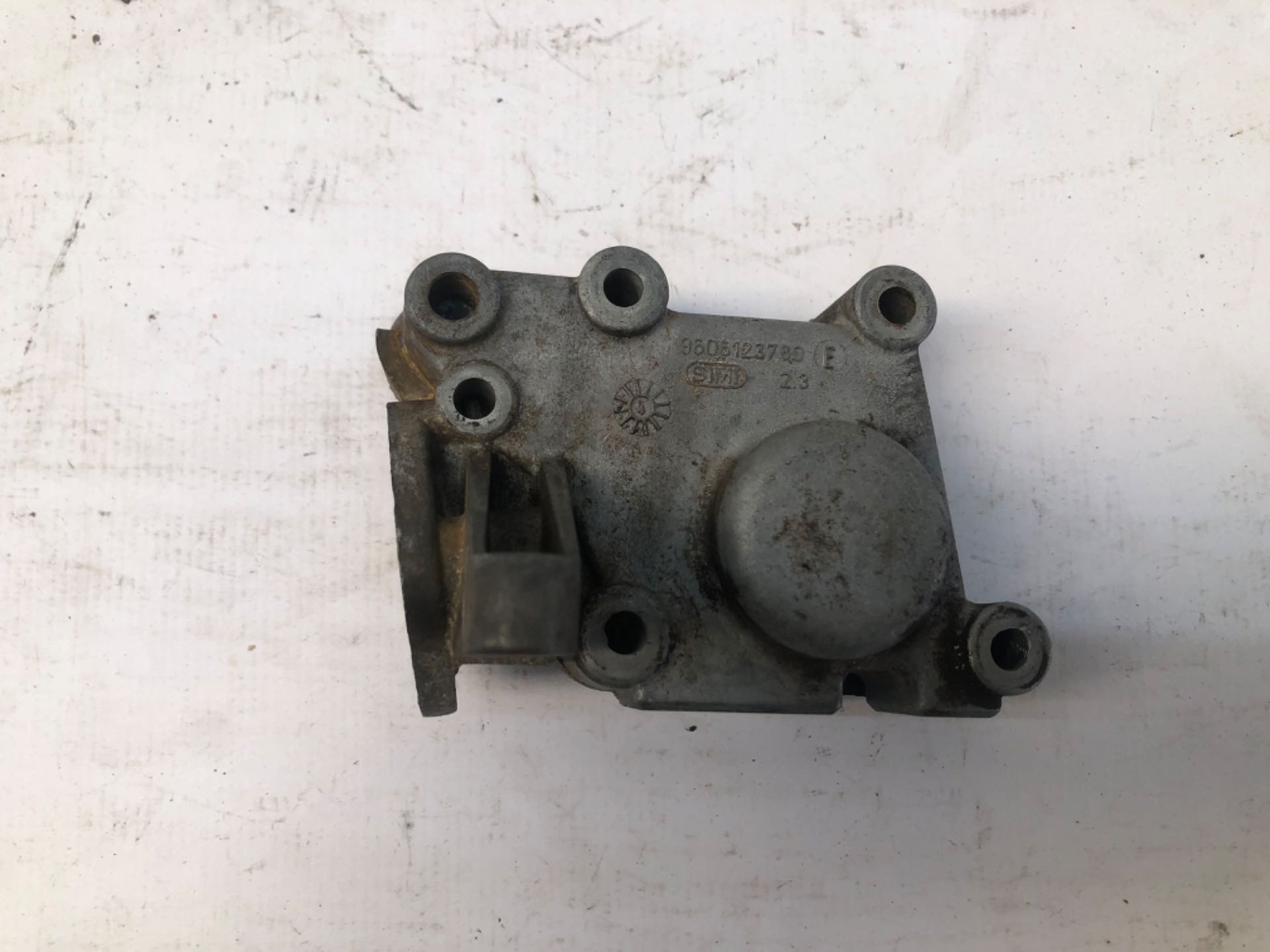 Suporte Bobina Ignição Peugeot 106 1.0 1994 1996 9606123780