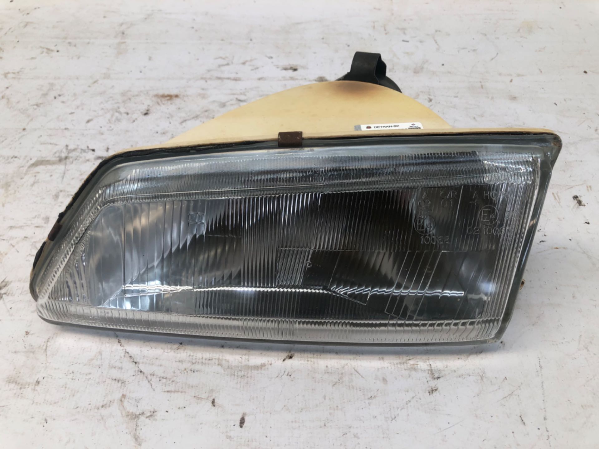 Farol Dianteiro Esquerdo Peugeot 106 1994 1996