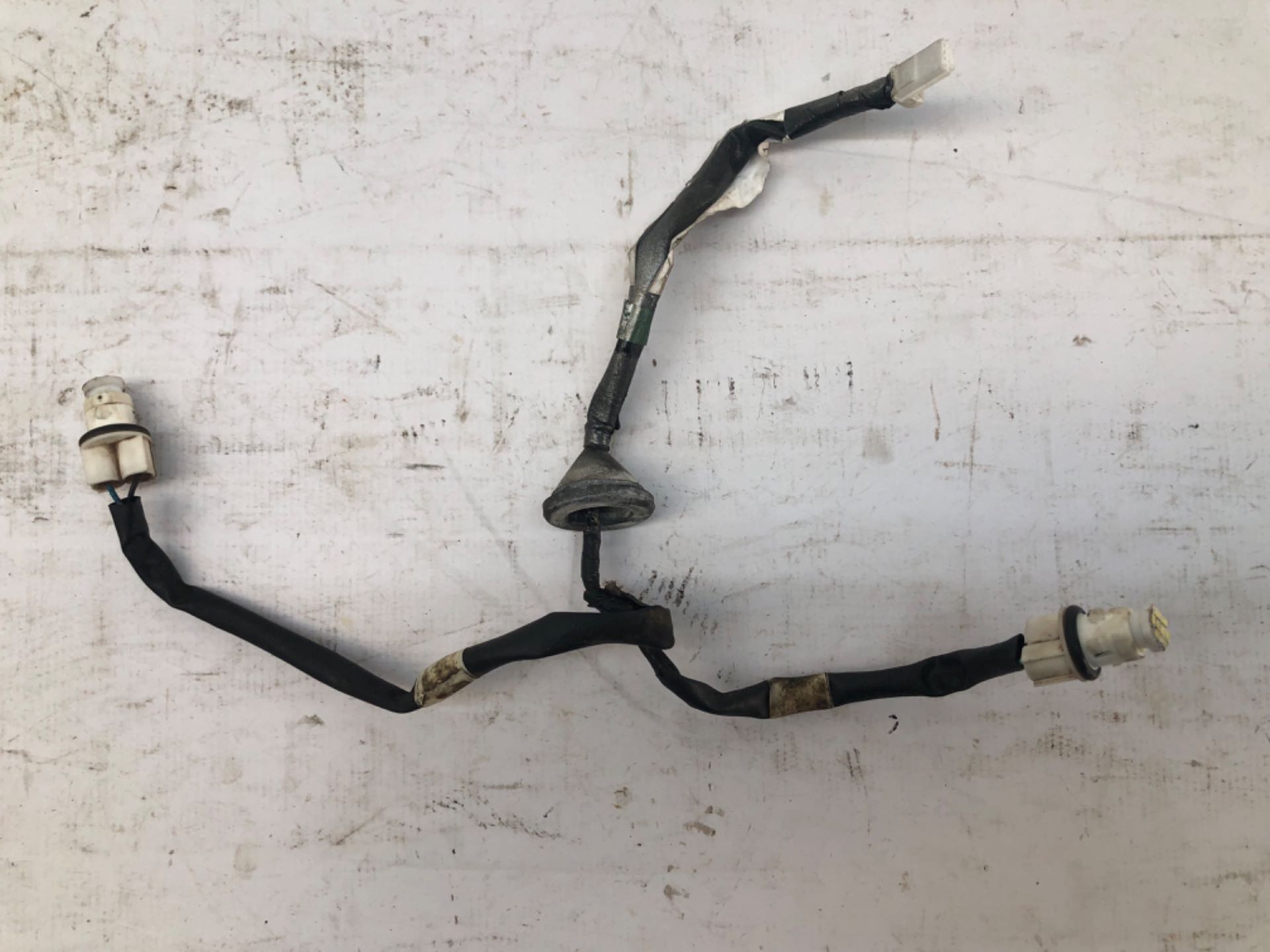 Chicote Luz Placa Nissan Versa SV 1.6 2012 2019