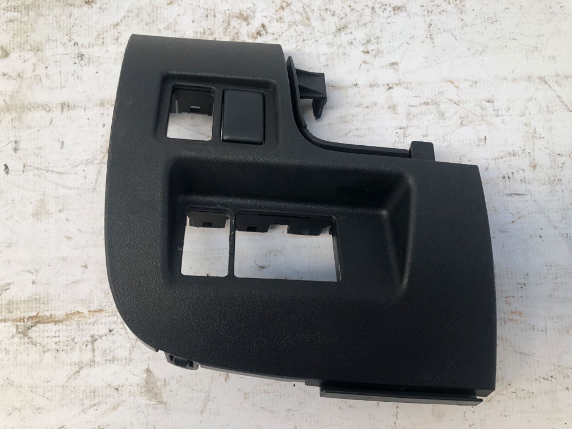 Moldura Botão Comando Retrovisor Nissan Versa 2015 2019