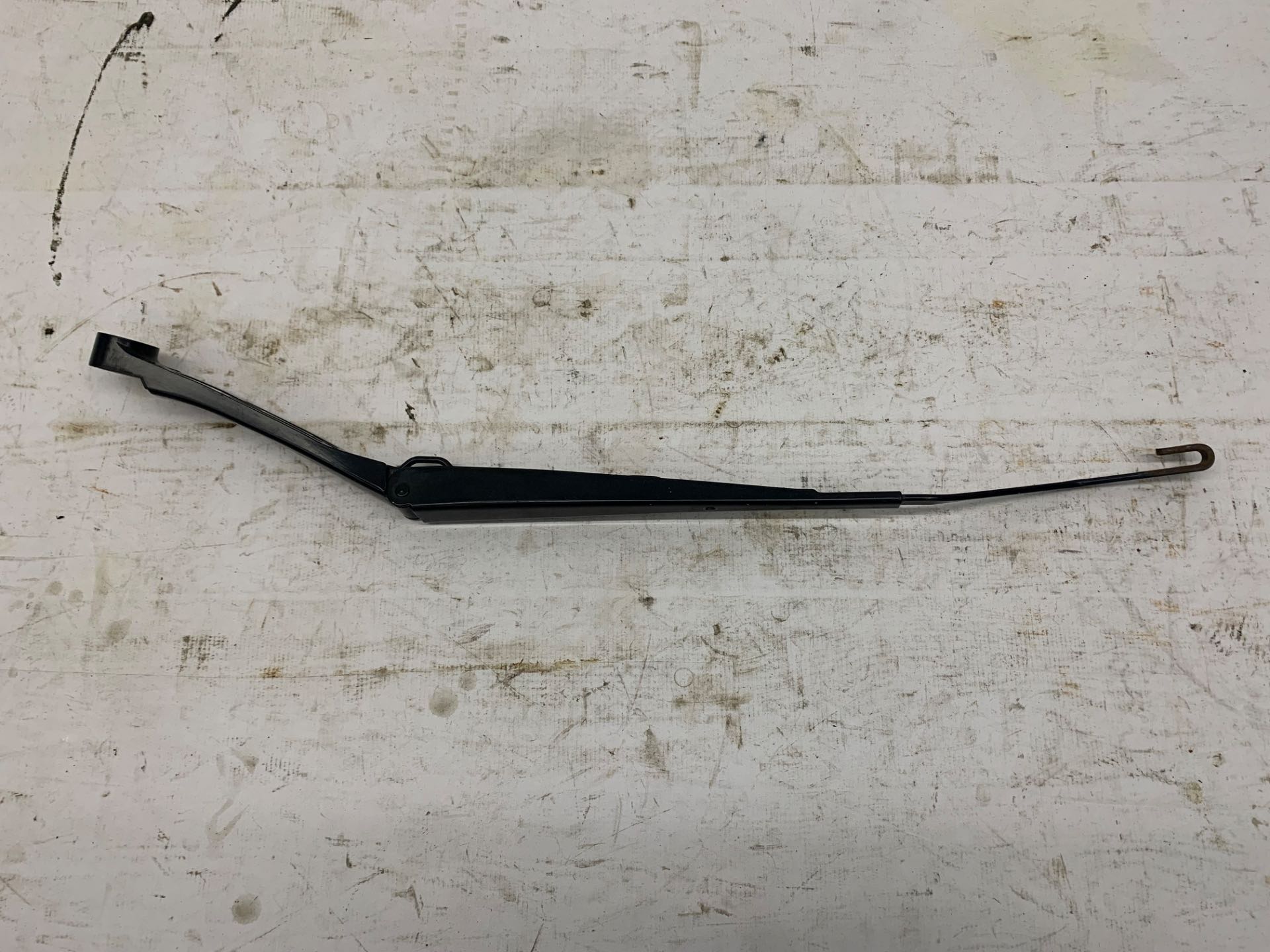 Braço Limpador Esquerdo Para Brisa Nissan Versa 2015 2019