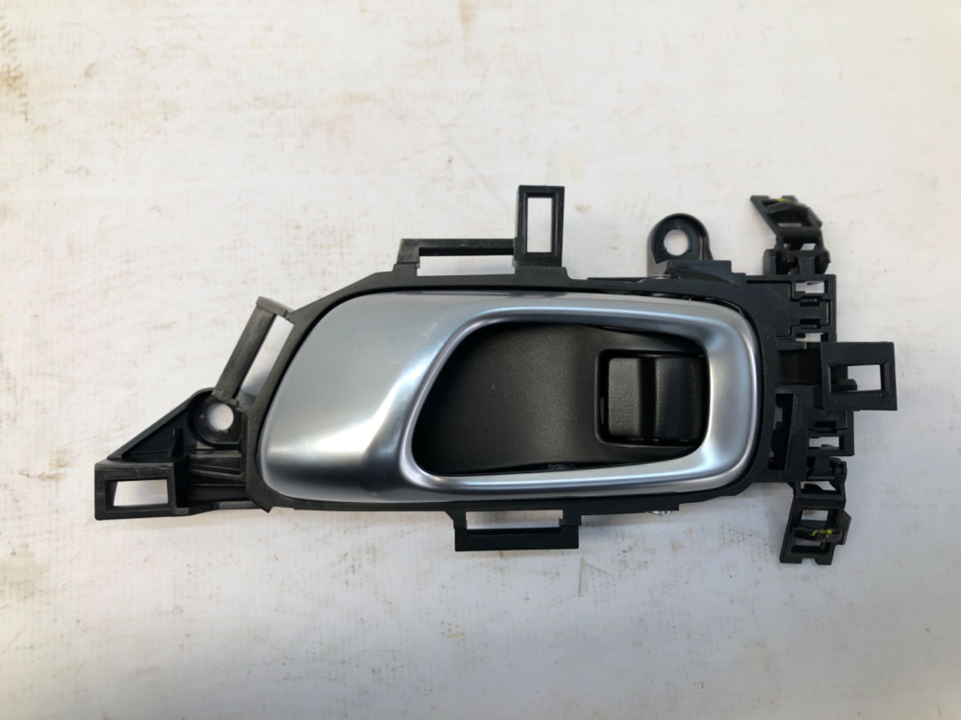 Maçaneta Interna Traseira Esquerda Honda HRV 2022 2025