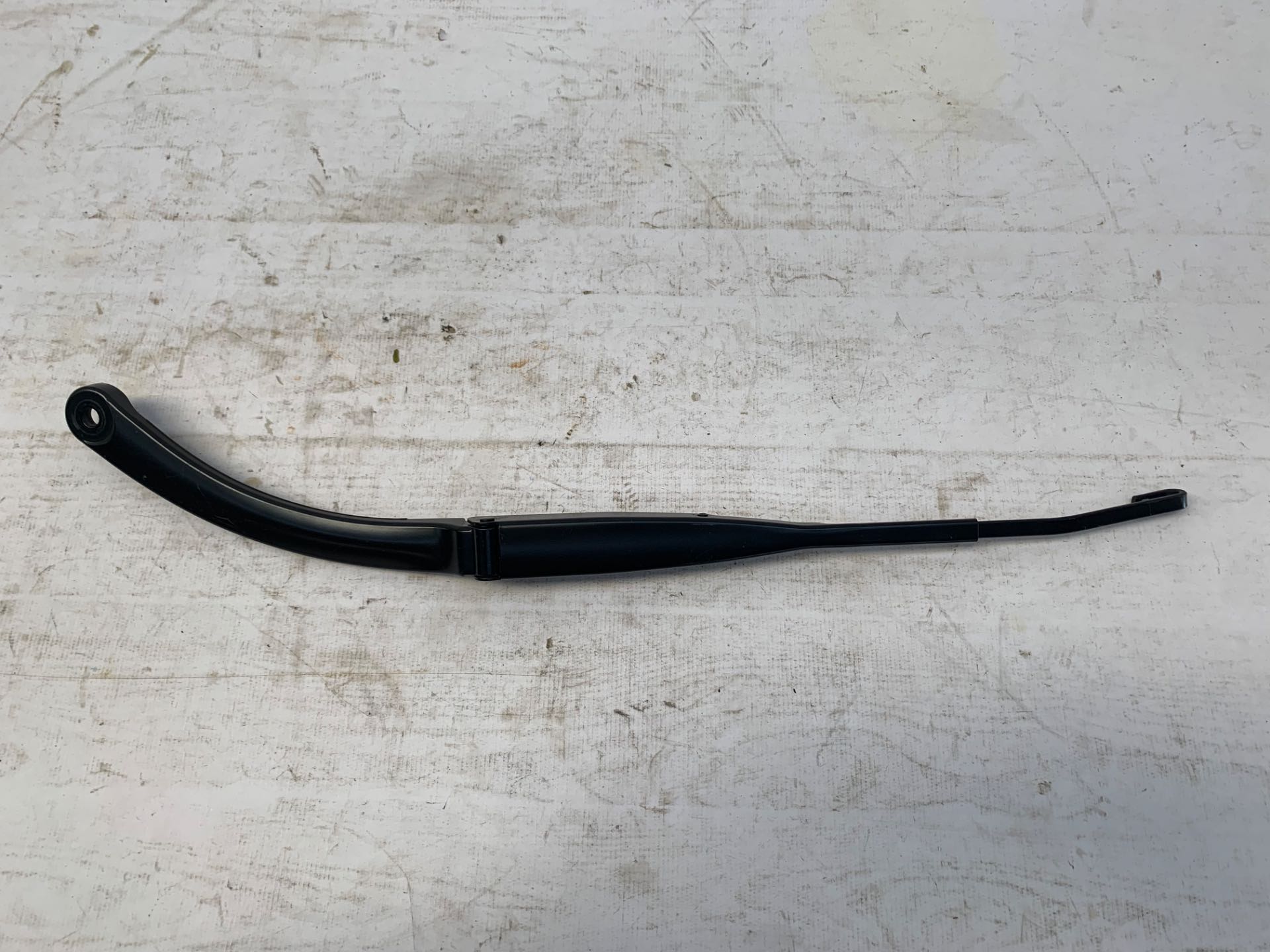 Braço Limpador Esquerdo Para Brisa Honda HRV 2022 2025