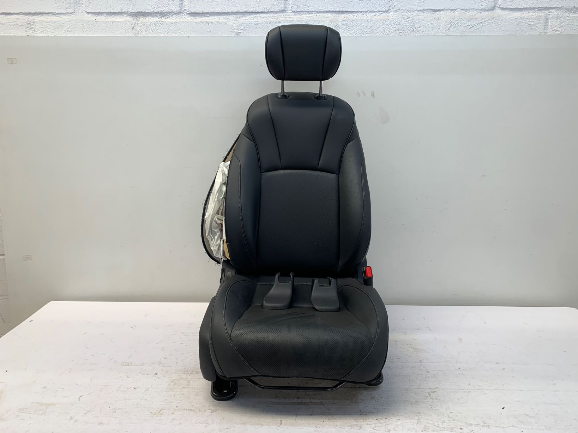 Banco Dianteiro Direito Honda HRV 2022 2025 Couro Detalhe