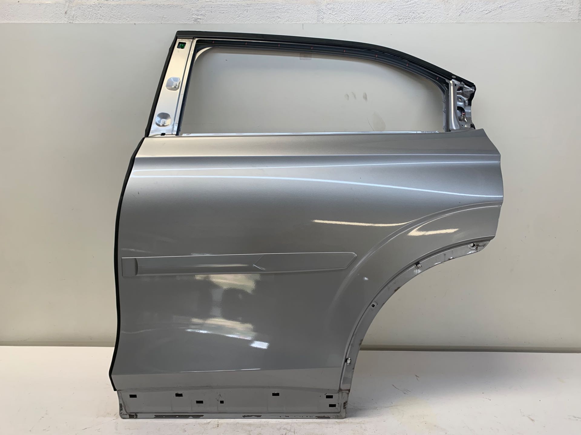 Porta Traseira Esquerda Honda Hrv 2022 2025 Prata Detalhe