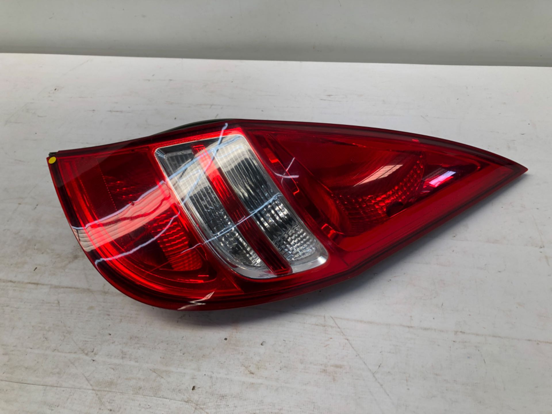 Lanterna Direita Hyundai I30 2009 2012 Detalhe