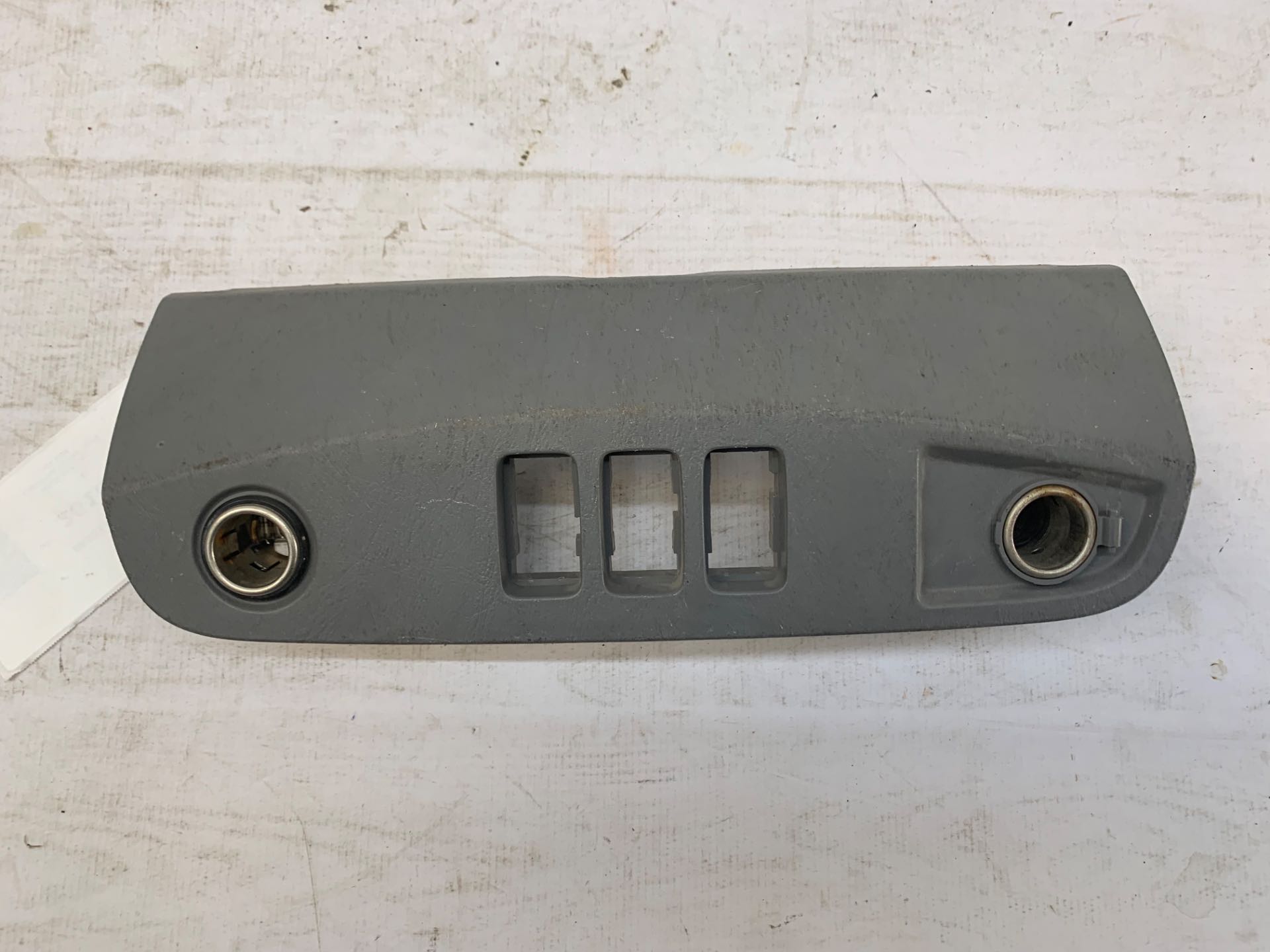 Moldura Painel Acendedor Toyota Hilux 4X4 2008